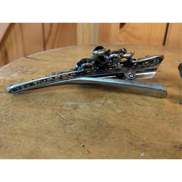 Large Vintage Rhinestone Studded Floral Alligator Hair Clips lot of 2 (8219)